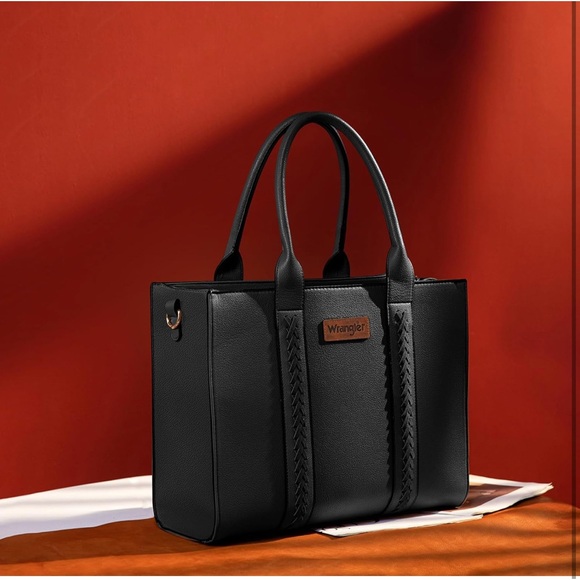 Wrangler CrossBody Bag - Picture 6 of 6